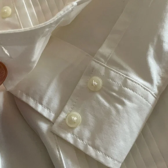Classic White Womans Dress Shirt - Picture 3 of 4